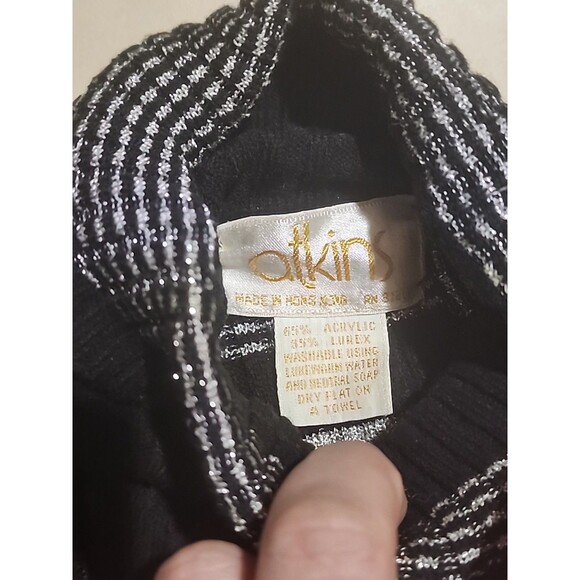 Atkins Women’s Sweater Large Vintage Hong Kong Black White Stripe Long Sleeve - Picture 3 of 5